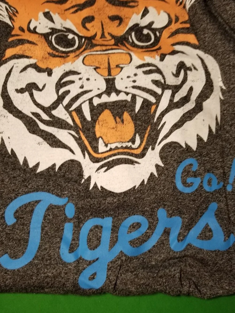 Roebuck & Co. Gray Kids 18/20 Shirt Tiger Head Y2K Retro Kmart Streetwear Skater